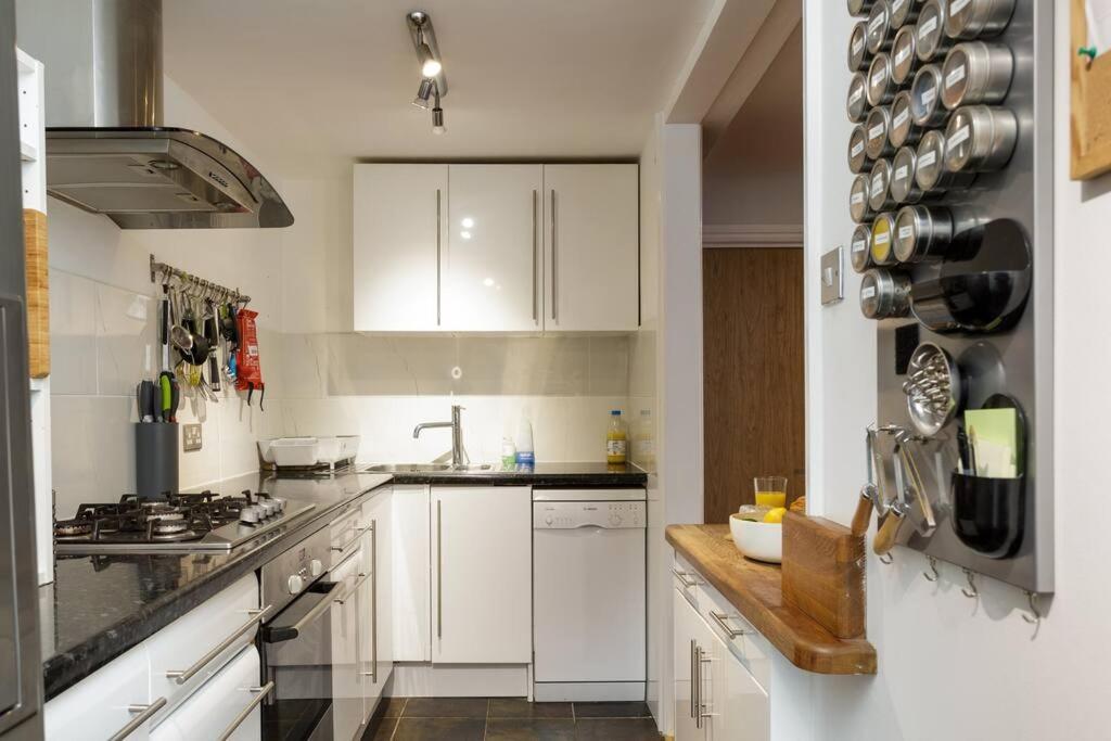 Seaside Escape Appartement Portsmouth Buitenkant foto